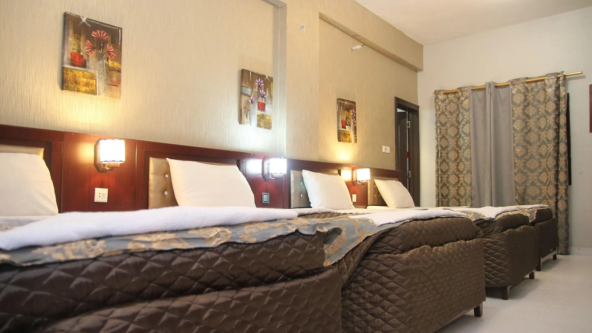 Al Sabkha Hotel Dubai